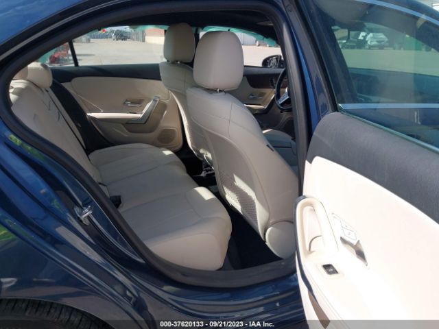 W1K3G4EB5MJ271569 Mercedes-Benz A-class A 220