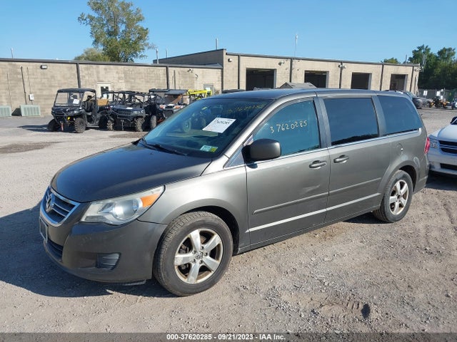 2010 VOLKSWAGEN ROUTAN SE VIN: 2V4RW3D13AR360533