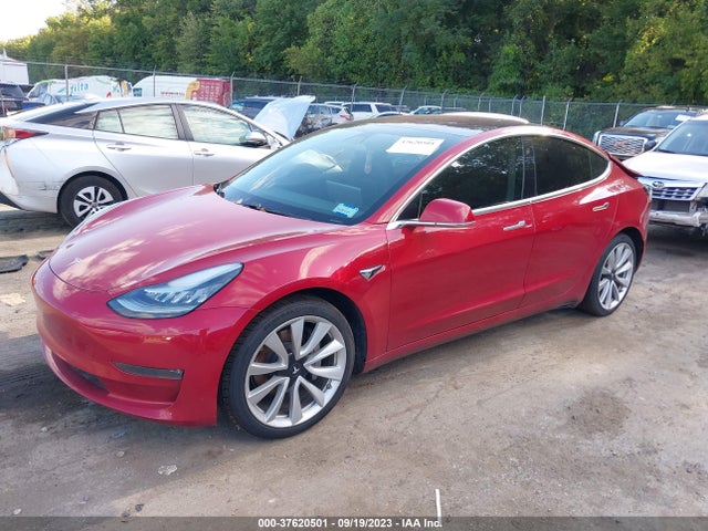 Tesla Model 3 Performance 2018 5YJ3E1EB6JF133590 Image 2