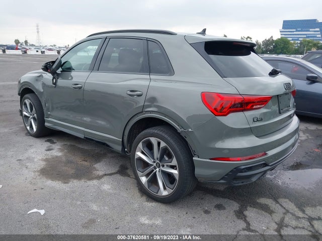 WA1DECF31M1106683 Audi Q3 S Line Premium
