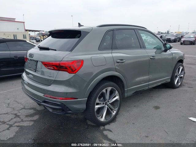 WA1DECF31M1106683 Audi Q3 S Line Premium