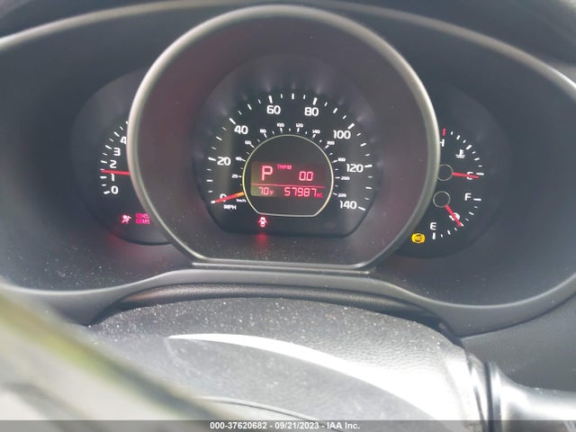KIA Soul Base 2017 KNDJN2A24H7456930 Image 7