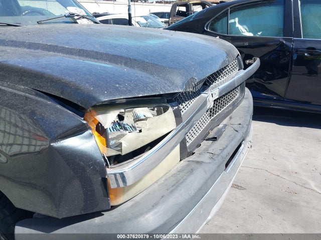 2004 CHEVROLET SILVERADO 1500 LS VIN: 2GCEC19T141285107