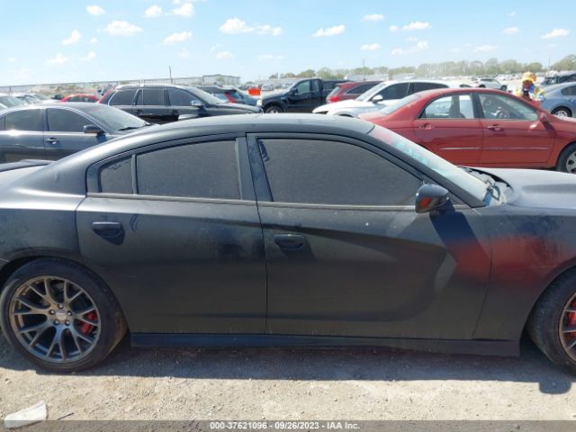 2C3CDXEJ7FH833475 Dodge Charger Srt 392