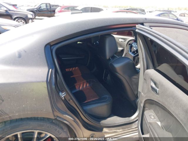 2C3CDXEJ7FH833475 Dodge Charger Srt 392
