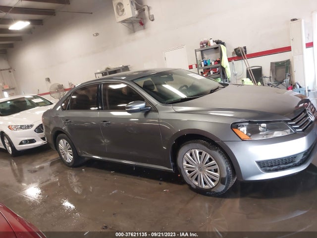 2014 VOLKSWAGEN PASSAT S VIN: 1VWAS7A35EC097246