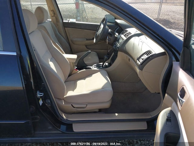 2004 HONDA ACCORD SDN LX VIN: JHMCM56404C040607
