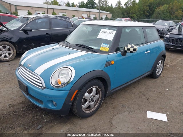 2009 MINI COOPER HARDTOP WMWMF33569TW71285 Photo 1