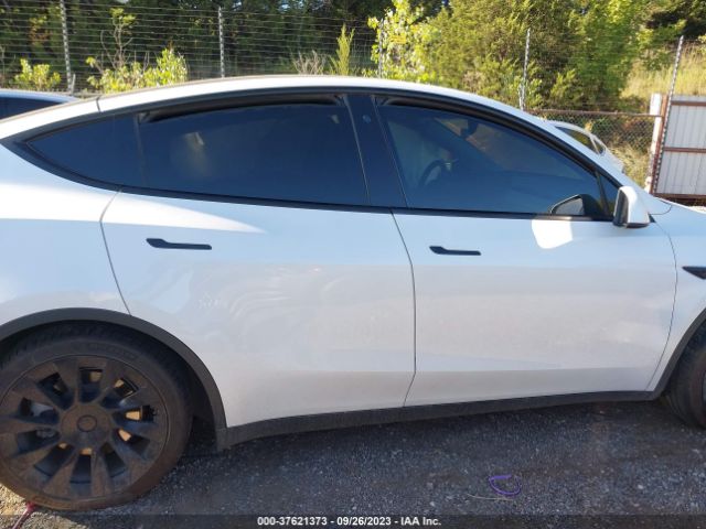 5YJYGDEE5LF011253 Tesla Model Y Long Range