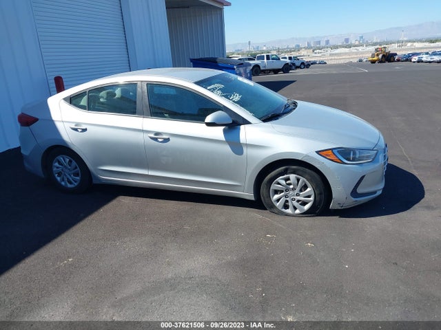 Hyundai ELANTRA SE 2018 5NPD74LF7JH225394 Image 5