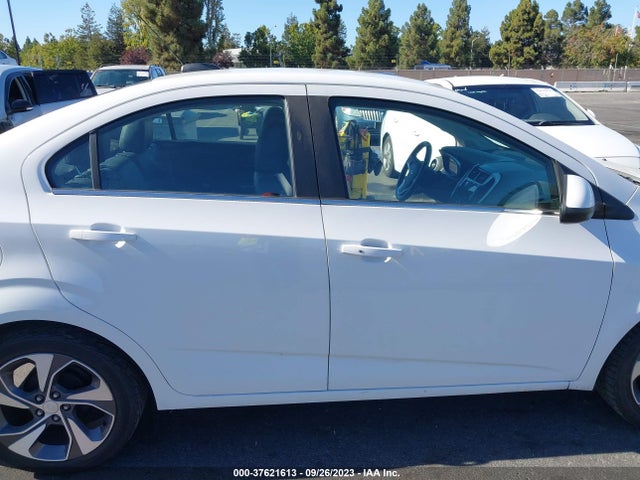 Chevrolet Sonic Premier 2019 1G1JF5SB0K4128418 Image 6