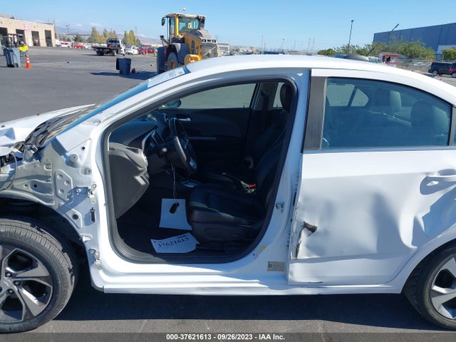 Chevrolet Sonic Premier 2019 1G1JF5SB0K4128418 Image 7