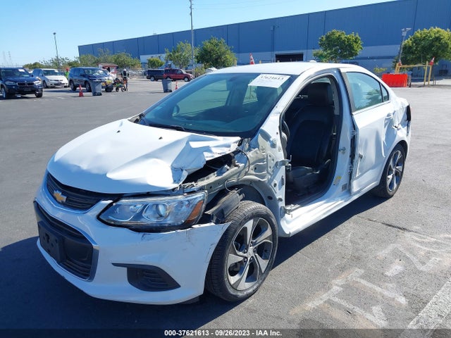 Chevrolet Sonic Premier 2019 1G1JF5SB0K4128418 Image 2