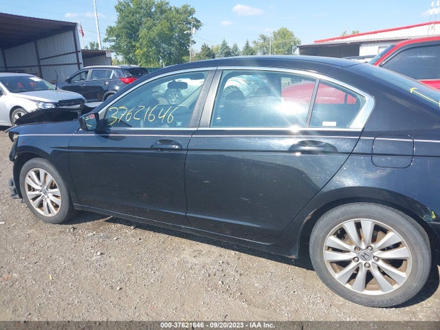 2011 HONDA ACCORD SDN EX VIN: 1HGCP2F7XBA009196