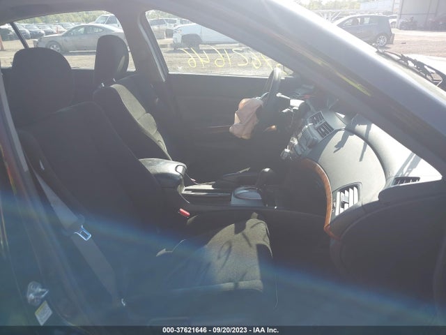 2011 HONDA ACCORD SDN EX VIN: 1HGCP2F7XBA009196