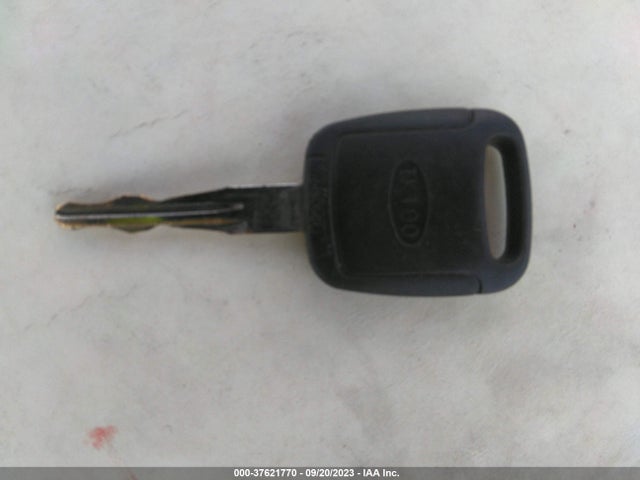 2011 NISSAN VERSA 1.8 S VIN: 3N1BC1CP2BL475320