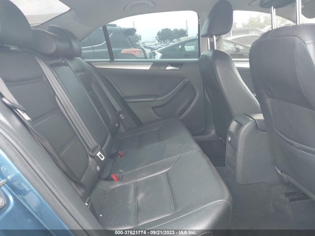 3VWD17AJ1FM300597 Volkswagen Jetta Sedan 1.8t Se