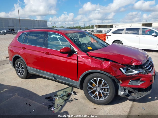 3VV3B7AX0KM141180 Volkswagen TIGUAN SE