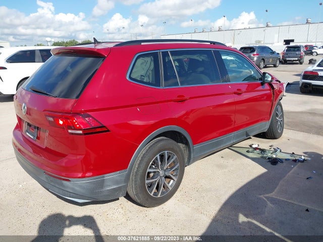 3VV3B7AX0KM141180 Volkswagen TIGUAN SE