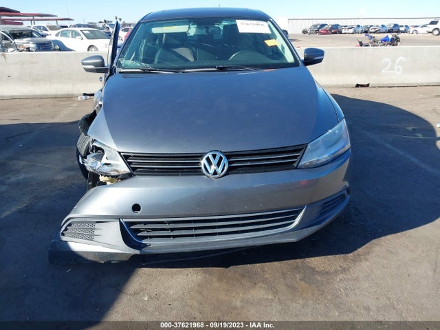 3VWD17AJ7EM299308 Volkswagen Jetta Sedan Se