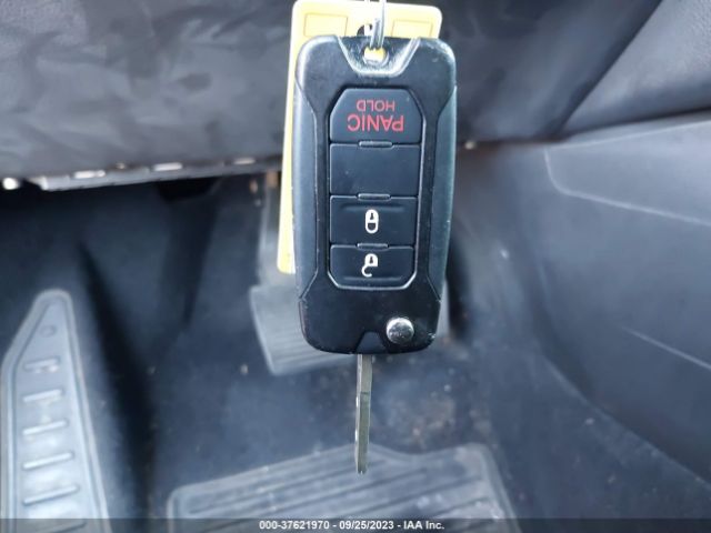 ZACCJABT8FPB22390 Jeep Renegade Latitude