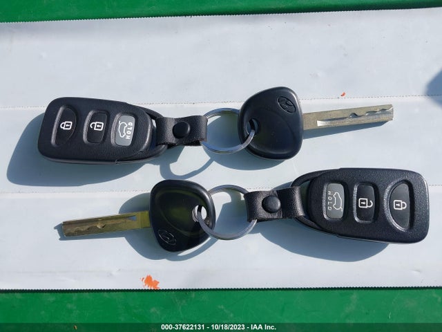 Hyundai ELANTRA GT 2016 KMHD35LH4GU314580 Image 11