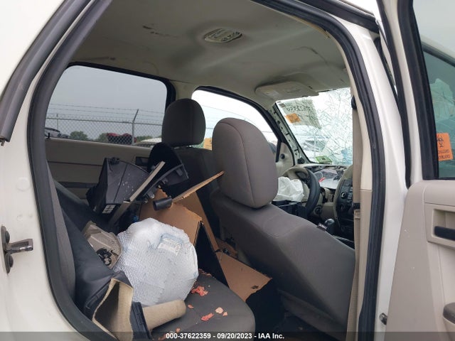 2012 FORD ESCAPE XLS VIN: 1FMCU0C73CKC20117