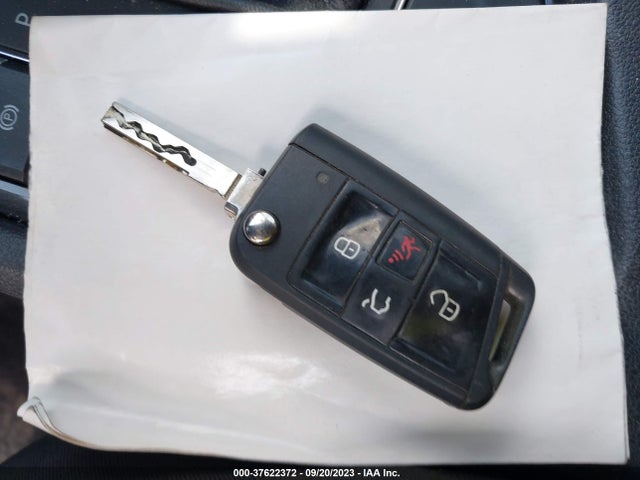 3VV1B7AX9KM195536 Volkswagen TIGUAN S