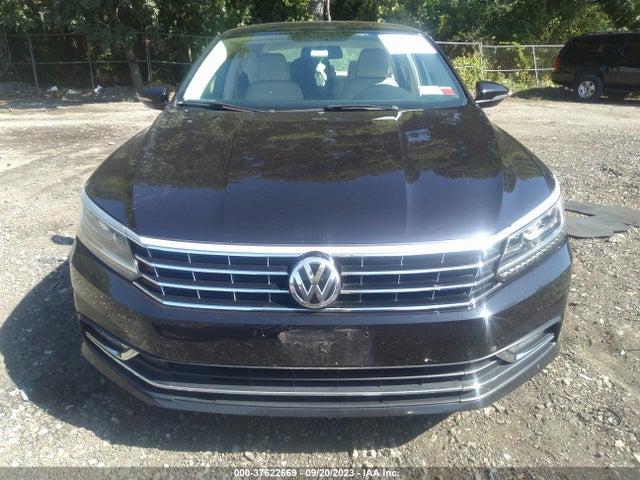 1VWBT7A32HC070527 Volkswagen Passat 1.8t Se