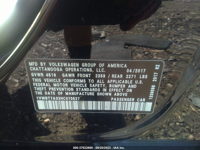 1VWBT7A32HC070527 Volkswagen Passat 1.8t Se