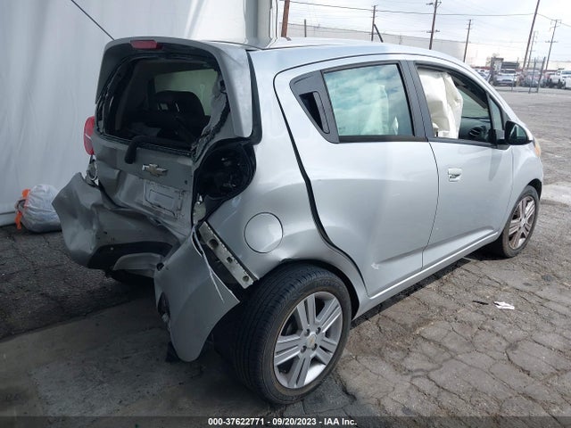 Chevrolet Spark 1lt Auto 2014 KL8CD6S99EC433590 Image 4