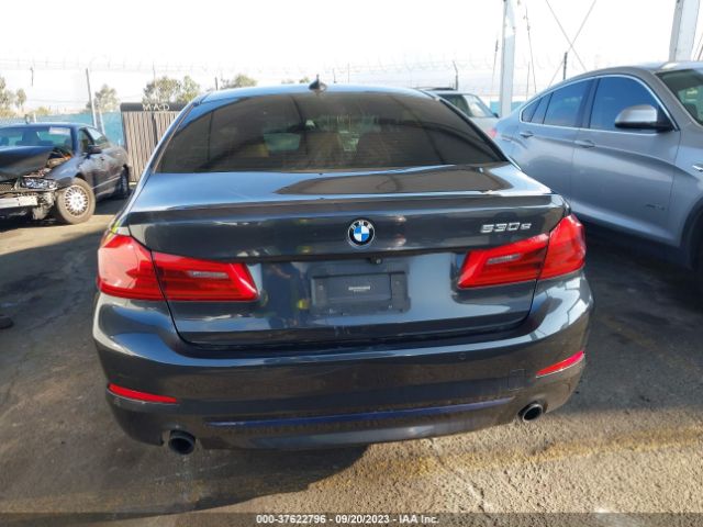 WBAJA9C5XJB252256 BMW 5 Series 530e Iperformance