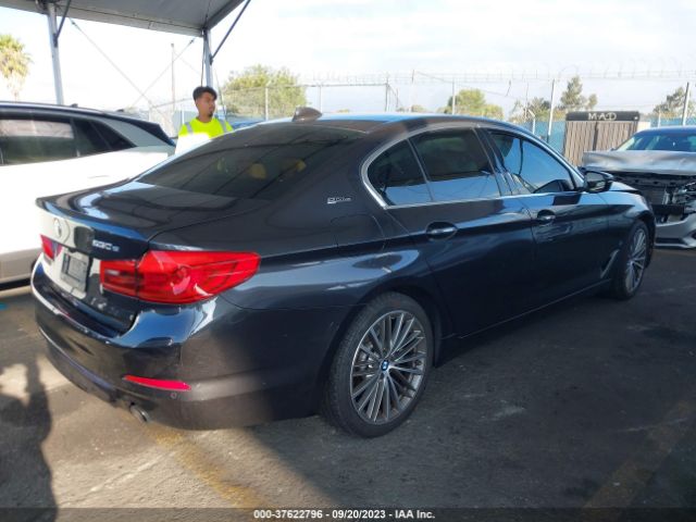 WBAJA9C5XJB252256 BMW 5 Series 530e Iperformance