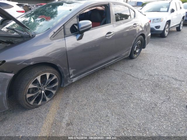 2HGFB6E56FH707735 Honda Civic Sedan Si