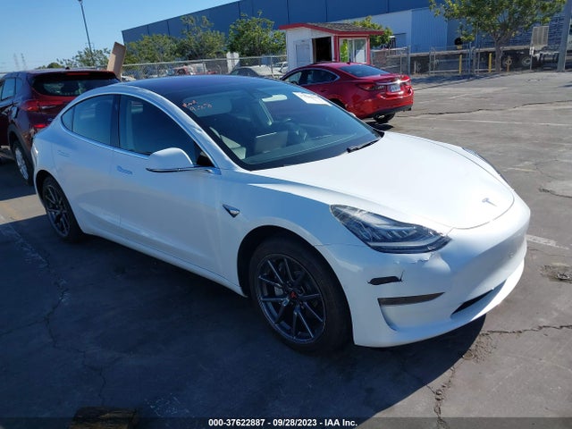 2018 Tesla 3, VIN: 5YJ3E1EA7JF017192