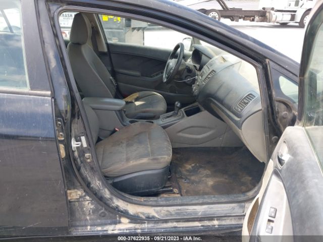 KNAFK4A69E5075463 KIA FORTE LX