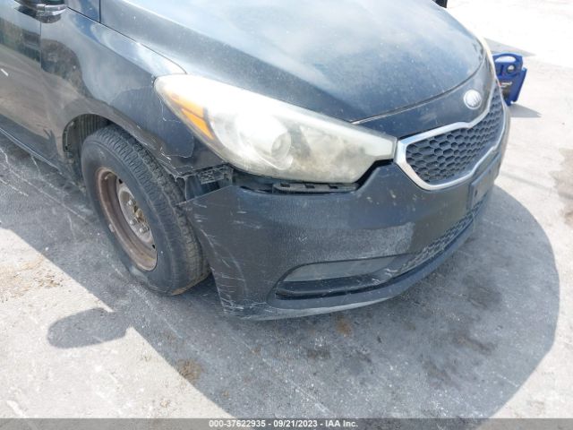 KNAFK4A69E5075463 KIA FORTE LX