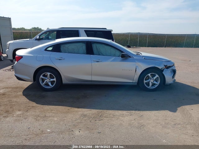 2018 CHEVROLET MALIBU LS VIN: 1G1ZC5ST8JF175204