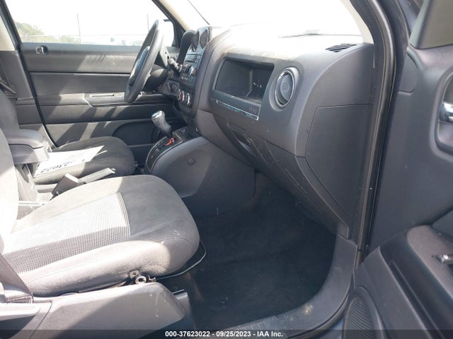 1C4NJPBA9ED850176 Jeep Patriot Altitude