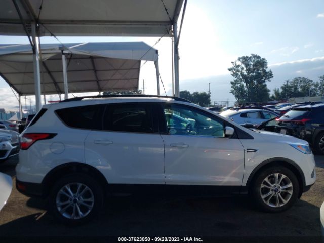 1FMCU0HD6JUD51154 Ford ESCAPE SEL