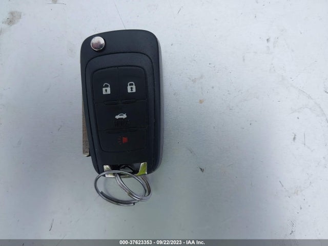 37623353 :رقم المزاد ، 1G11C5SA6DF333409 vin ، 2013 Chevrolet Malibu Lt مزاد بيع
