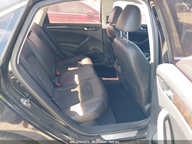 1VWCM7A31EC103160 Volkswagen Passat Sel Premium