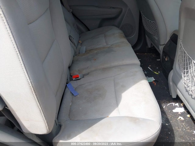2011 KIA SORENTO LX VIN: 5XYKT3A11BG032736