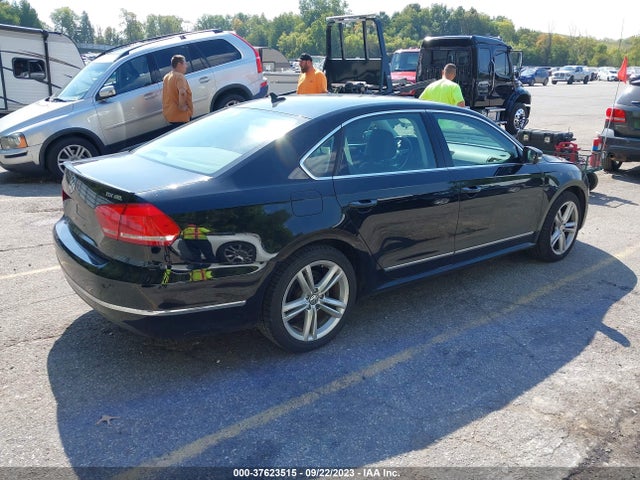 1VWCN7A35EC075795 Volkswagen Passat Tdi Sel Premium