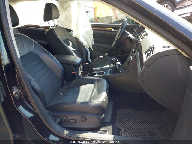 1VWCN7A35EC075795 Volkswagen Passat Tdi Sel Premium