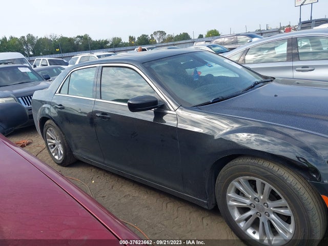2017 CHRYSLER 300 LIMITED VIN: 2C3CCAAG9HH662192