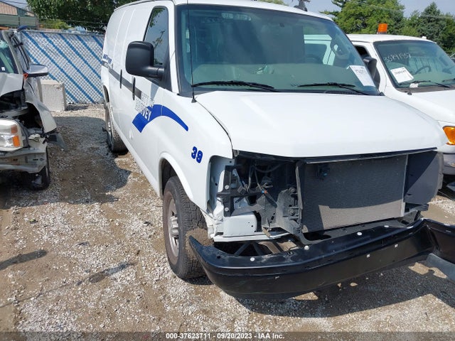 Chevrolet EXPRESS CARGO VAN 2019 1GCWGAFP6K1142432 Image 1