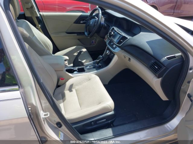 1HGCR6F74FA012828 Honda Accord Hybrid Touring