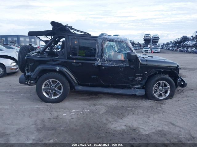 1C4HJXEN9JW326990 Jeep Wrangler Unlimited Sahara