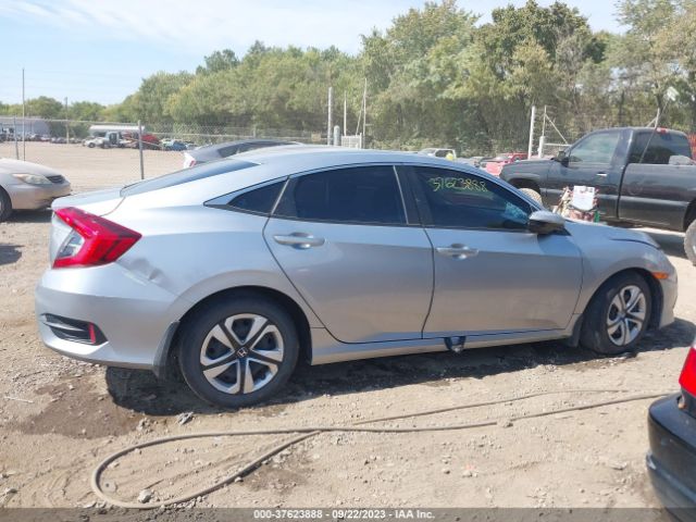 19XFC2F56JE019242 Honda Civic Sedan Lx